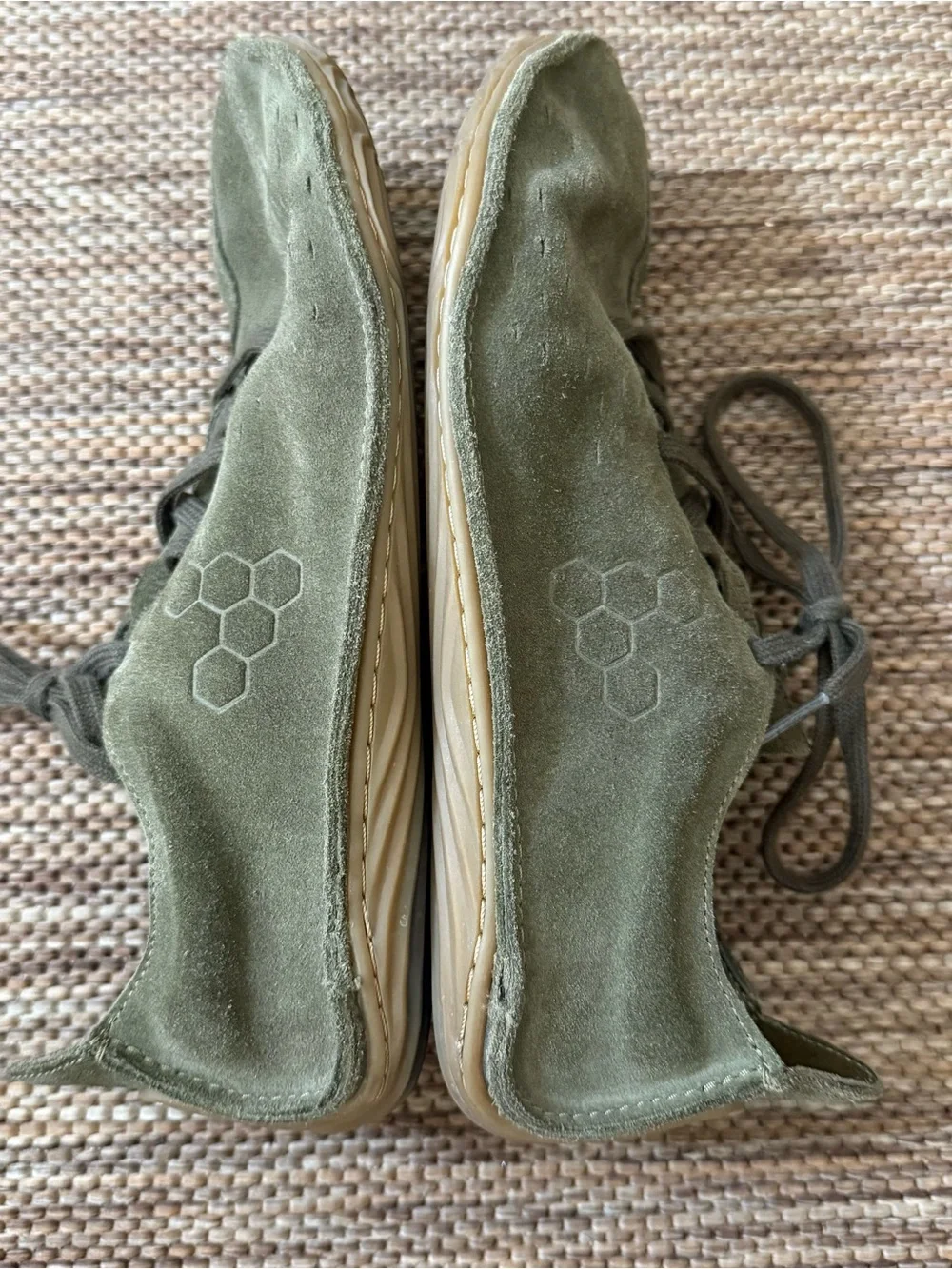 Vivo barefoot lightweight minimalist